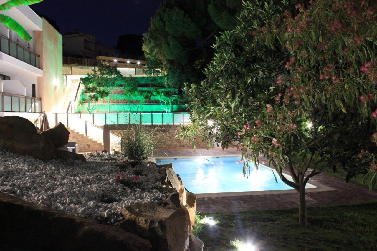 Apartamentos El Mirador Cordova Esterno foto